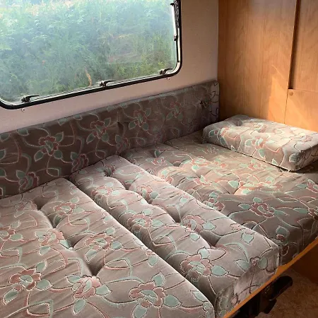 Le Camping De Ma Petite Ferme Кемпинг Auneuil